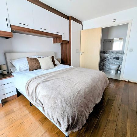 Modern Townhouse Near Coop Live Etihad Villa Manchester Buitenkant foto