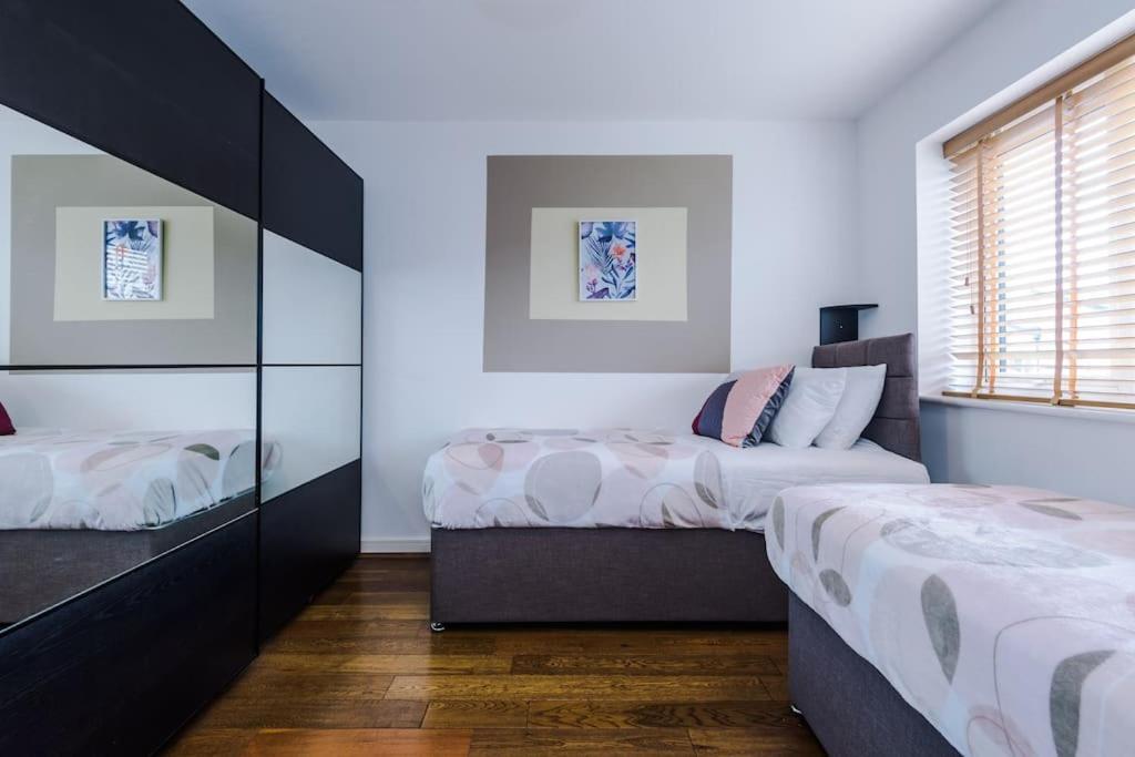 Modern Townhouse Near Coop Live Etihad Villa Manchester Buitenkant foto