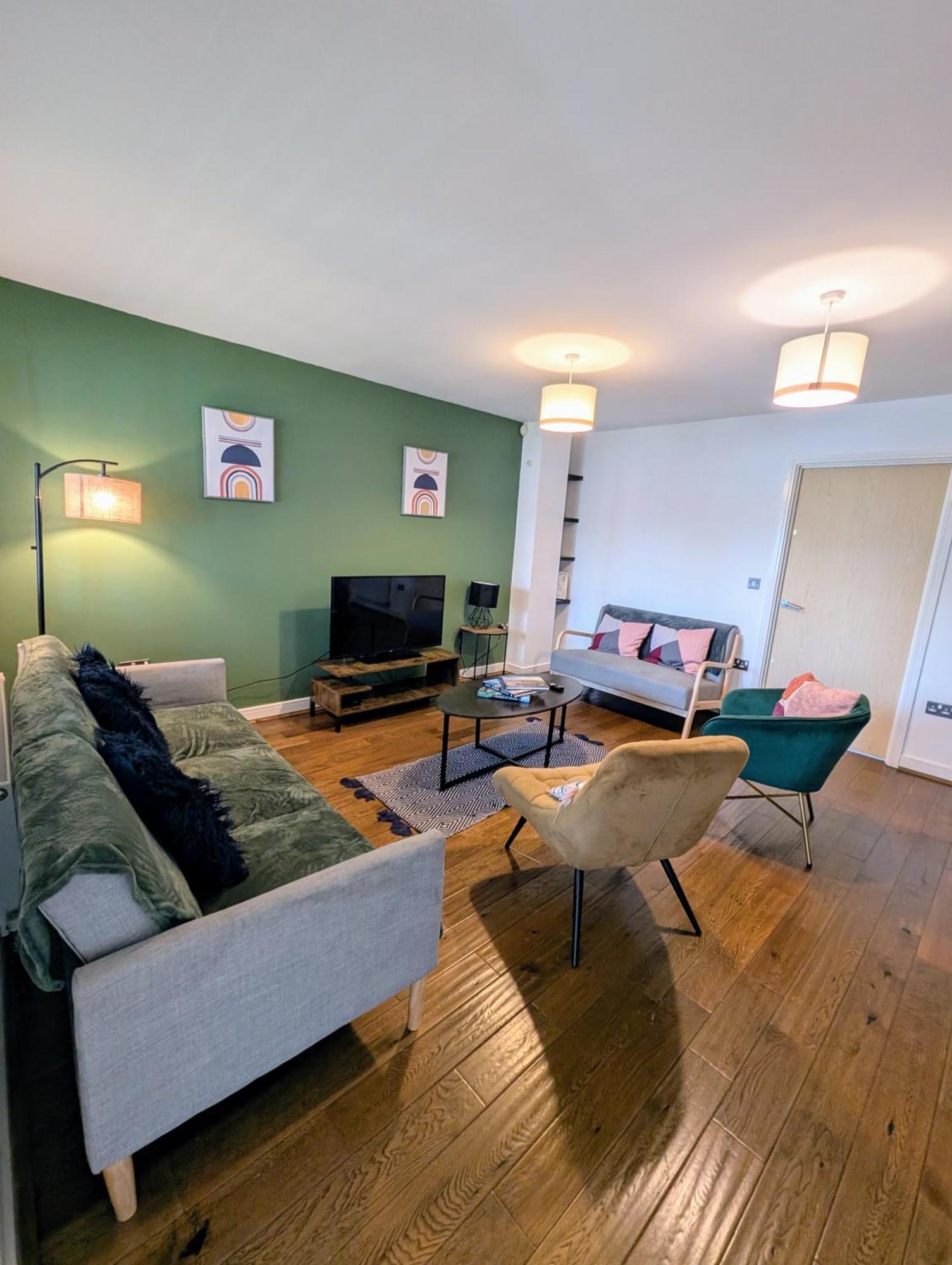 Modern Townhouse Near Coop Live Etihad Villa Manchester Buitenkant foto